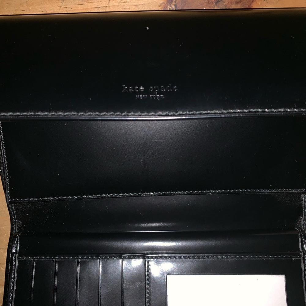 Kate Spade wallet - Picture 4 of 7